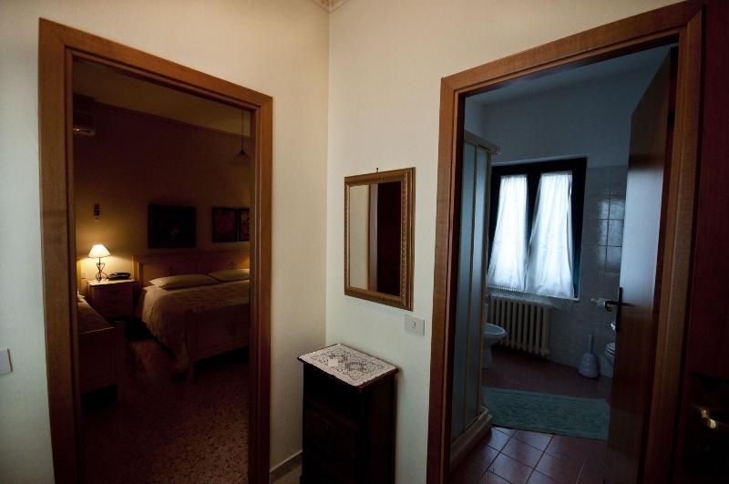 Hotel La Villa image
