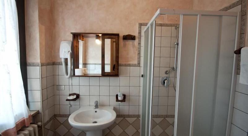 Hotel La Villa image
