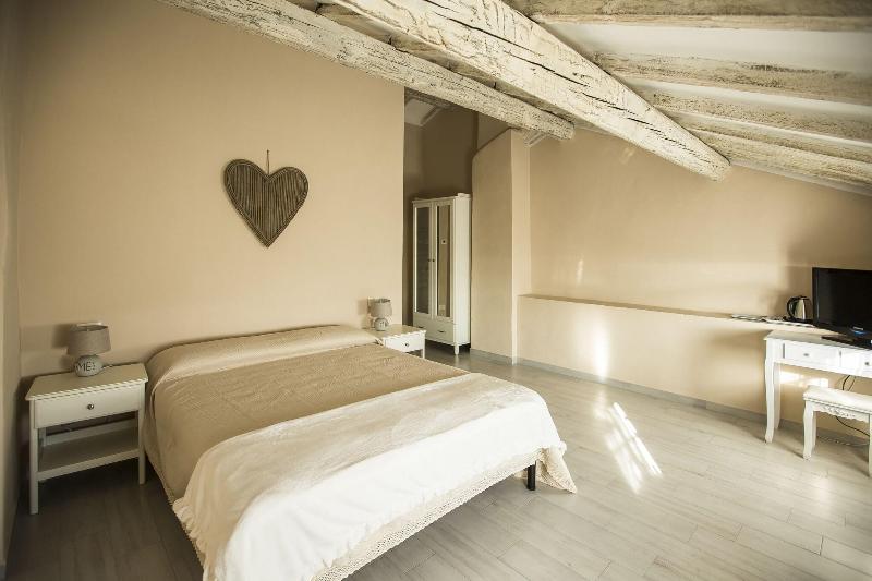 700Enolocanda image