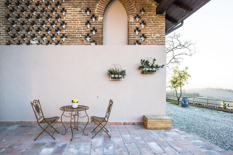 700Enolocanda image