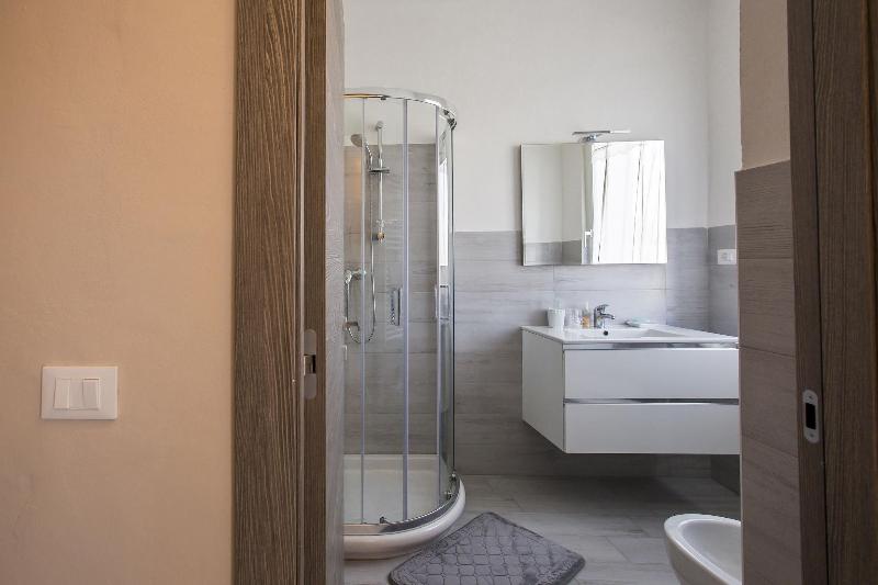 700Enolocanda image