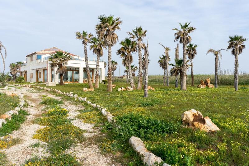 Lalena's Garden image