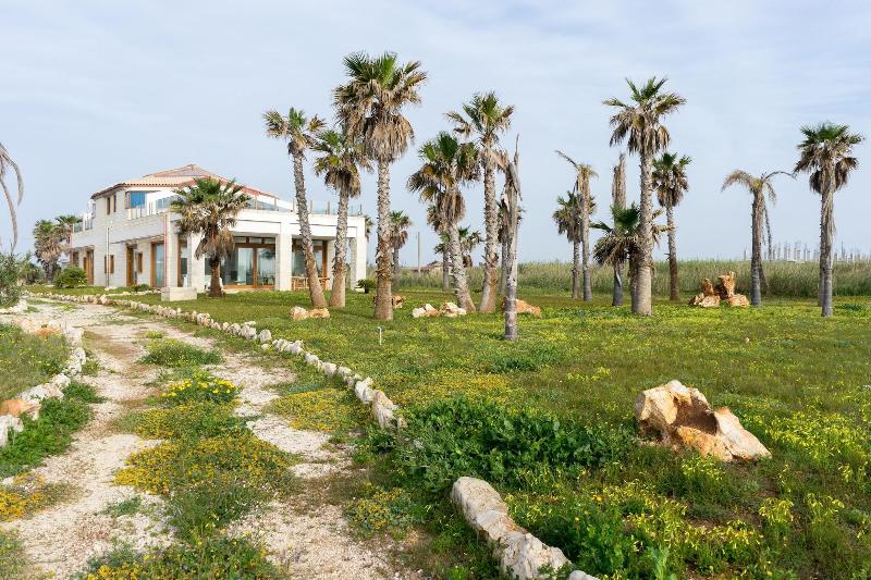 Lalena's Garden image