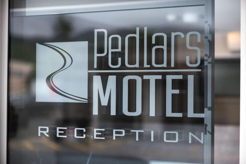 Pedlars Motel image
