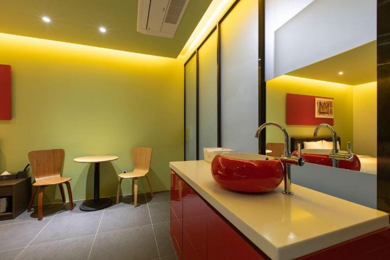 Pentastar Hotel image
