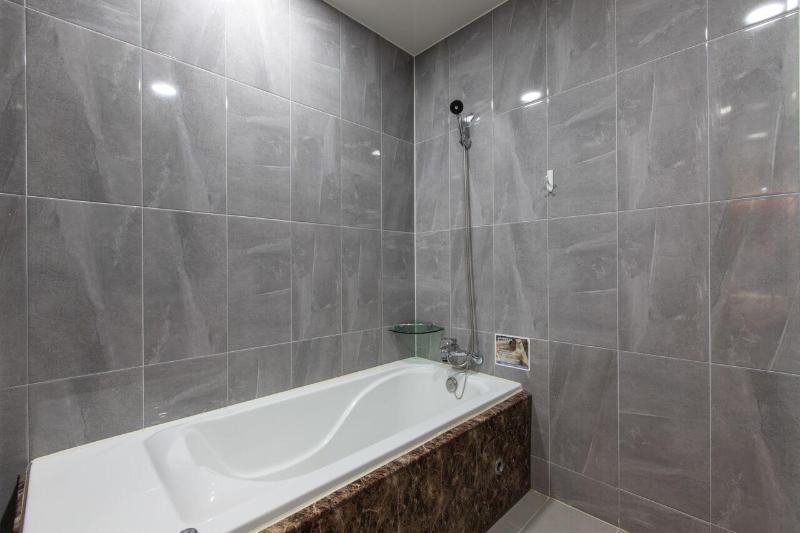 Pentastar Hotel image
