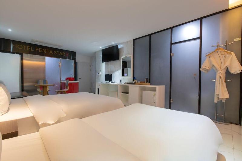 Pentastar Hotel image