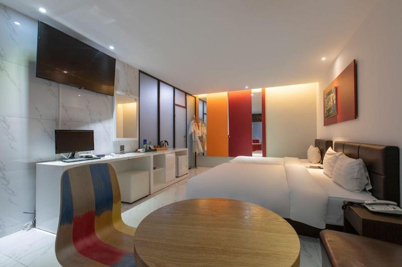 Pentastar Hotel image