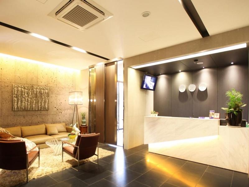 Vine Hotel image