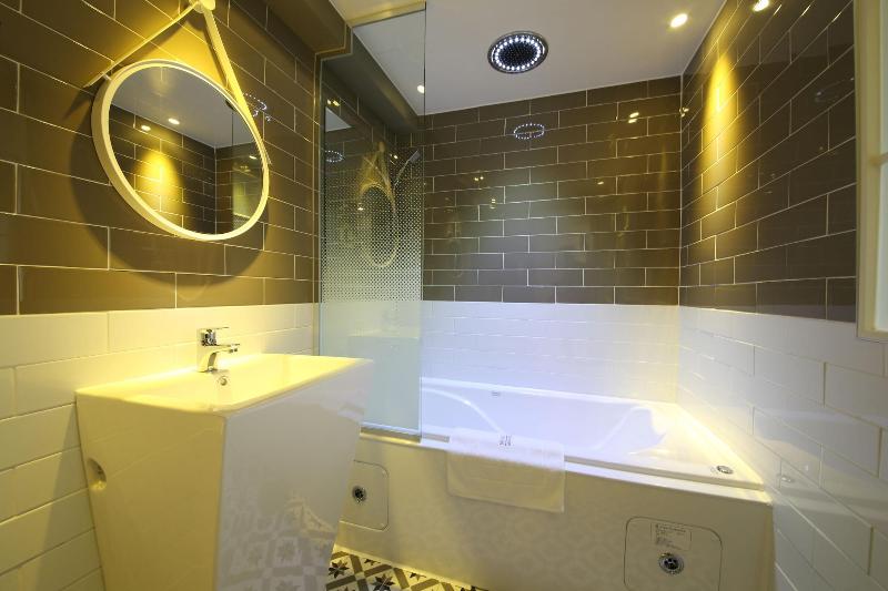 Brooks Hotel image