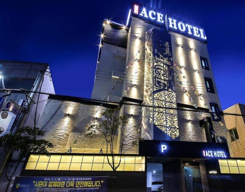 Hotel The Ace image