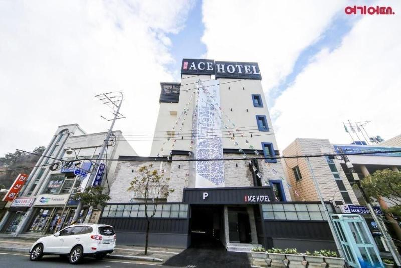 Hotel The Ace image