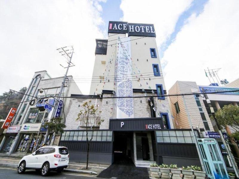 Hotel The Ace image