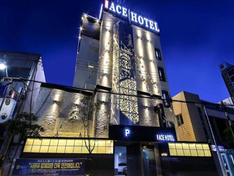 Hotel The Ace image