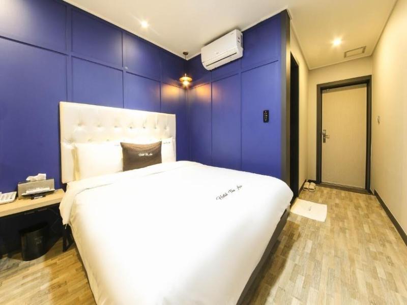 Hotel The Ace image