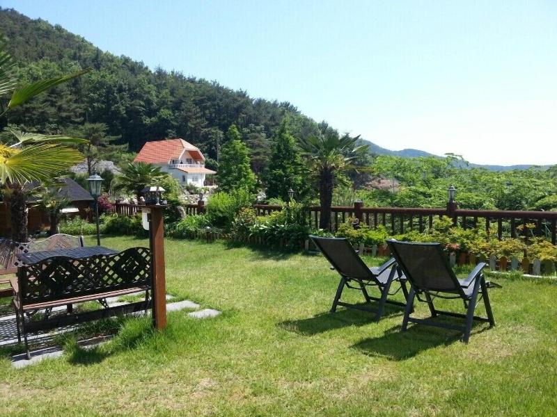 Namhae German Village Neuhaus In Korea image