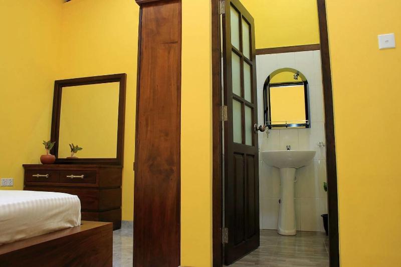 Sanemro Villa image