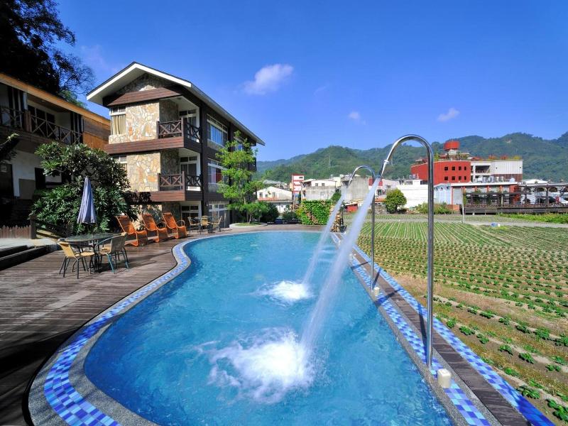 Chi Meng Rou Holiday Villa image