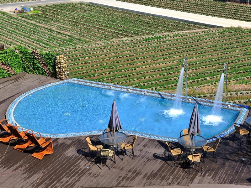 Chi Meng Rou Holiday Villa image