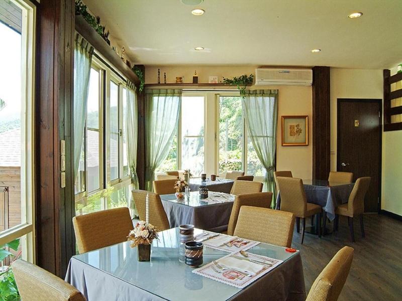 Chi Meng Rou Holiday Villa image