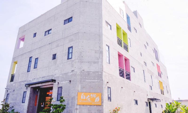 Isvara Hotel image