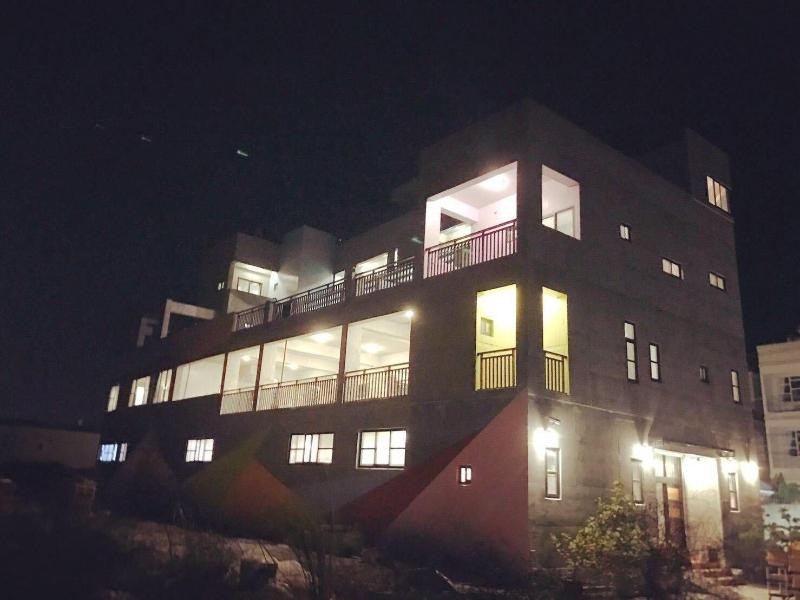 Isvara Hotel image