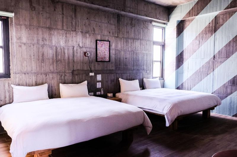Isvara Hotel image