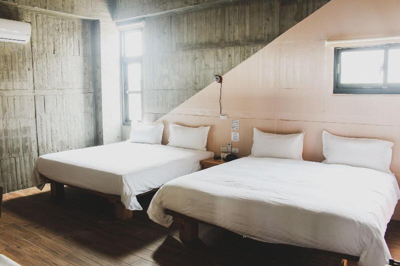 Isvara Hotel image
