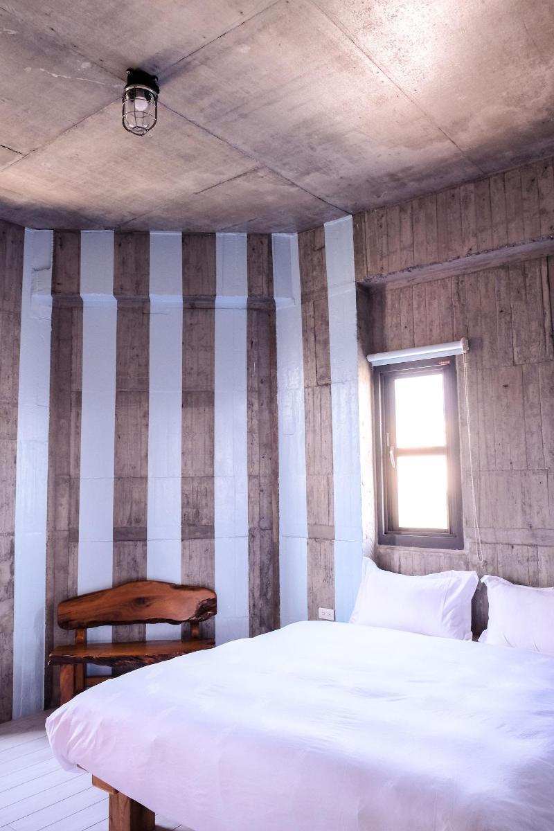 Isvara Hotel image