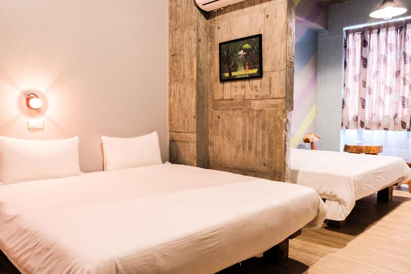 Isvara Hotel image