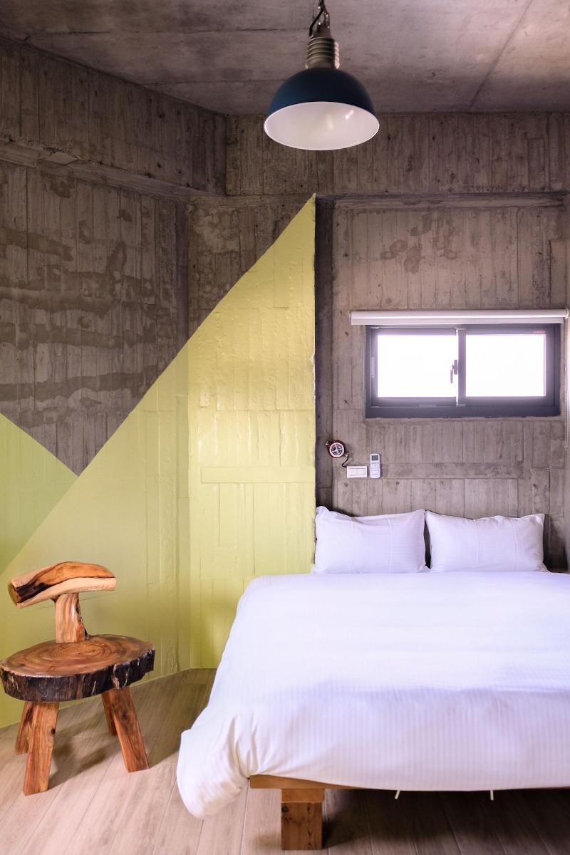 Isvara Hotel image