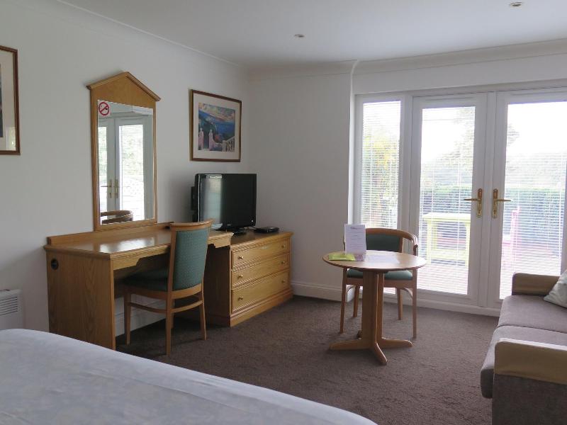 Gosfield Lake Resort image
