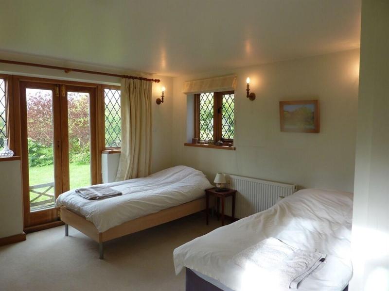 Bed And Breakfast Dunsfold image