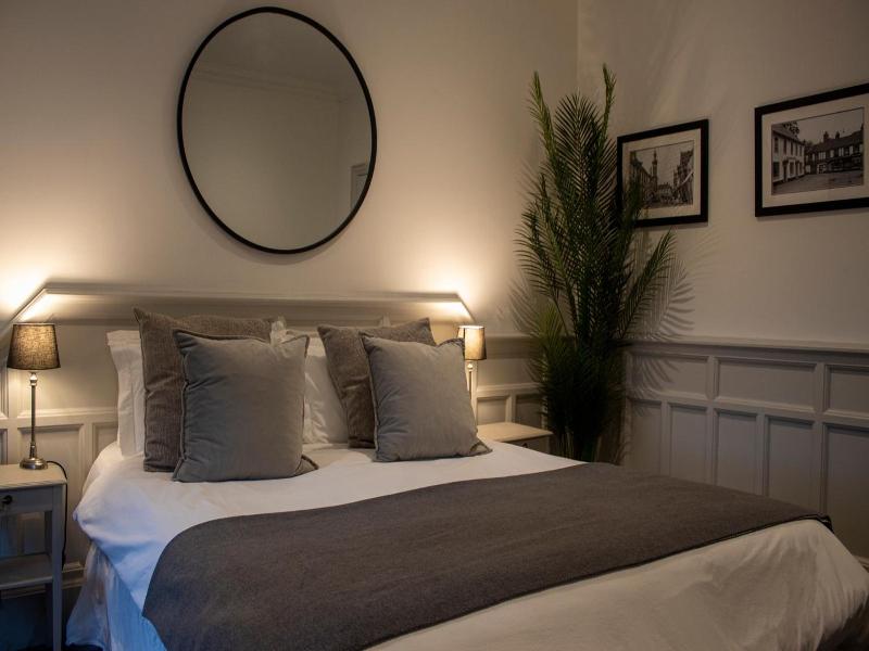 Jd Young Hotel image