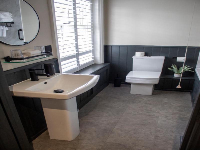 Jd Young Hotel image