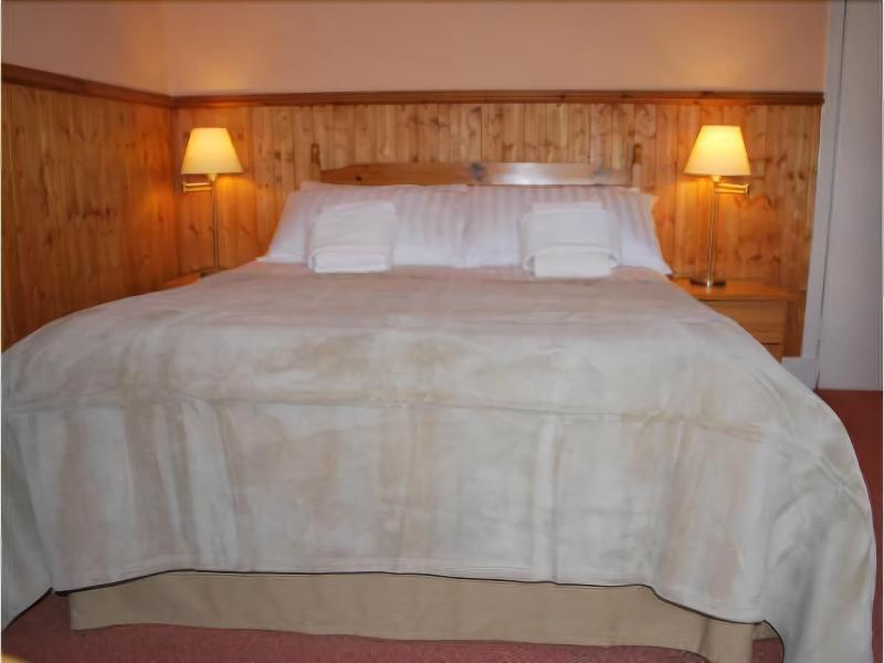 Aultguish Inn image