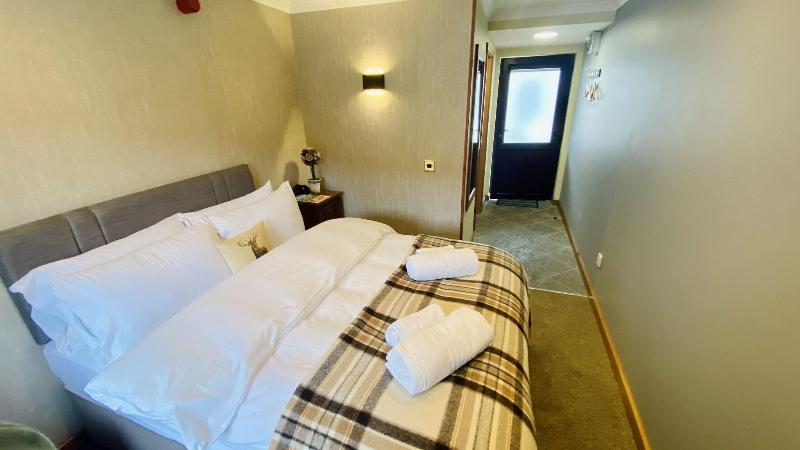 Aultguish Inn image