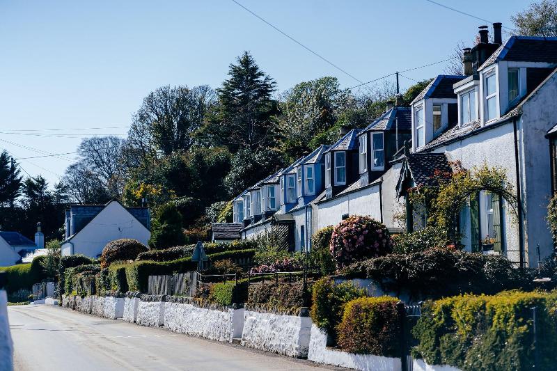 Corrie Hotel image