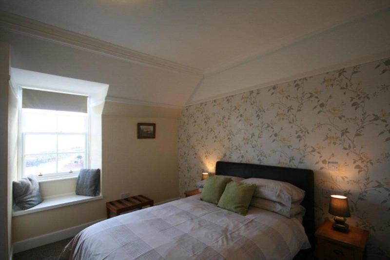 Corrie Hotel image