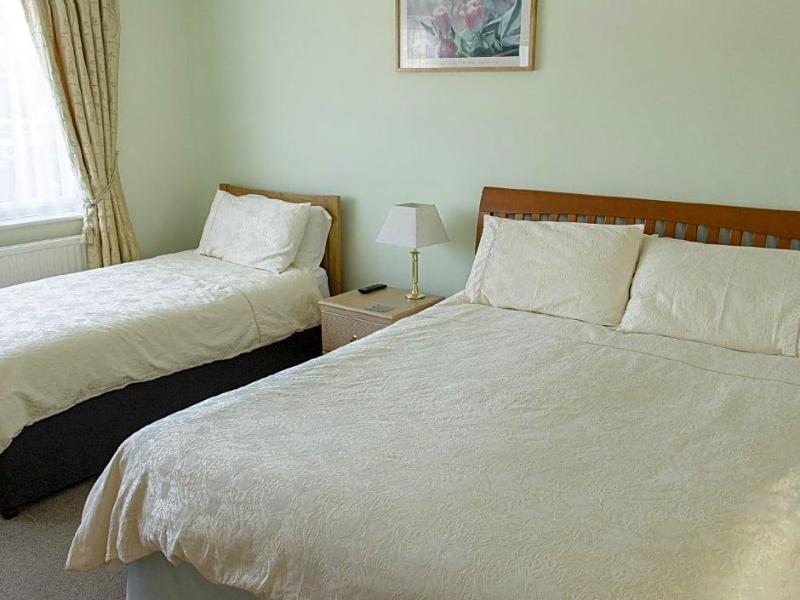 Leeward House image
