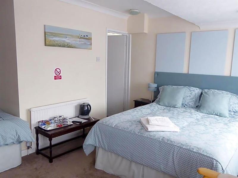 Leeward House image