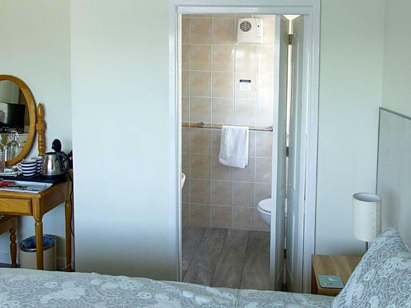 Leeward House image