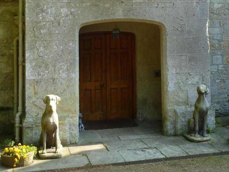 Lisle Combe image