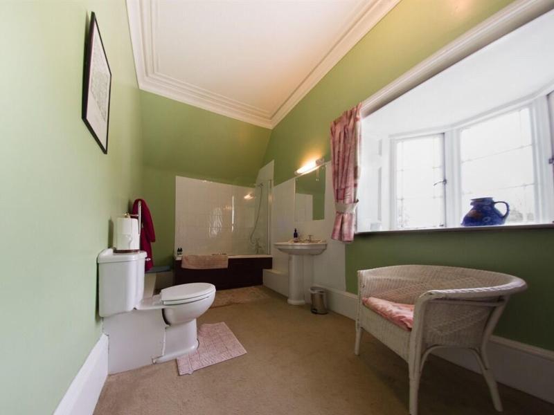Lisle Combe image