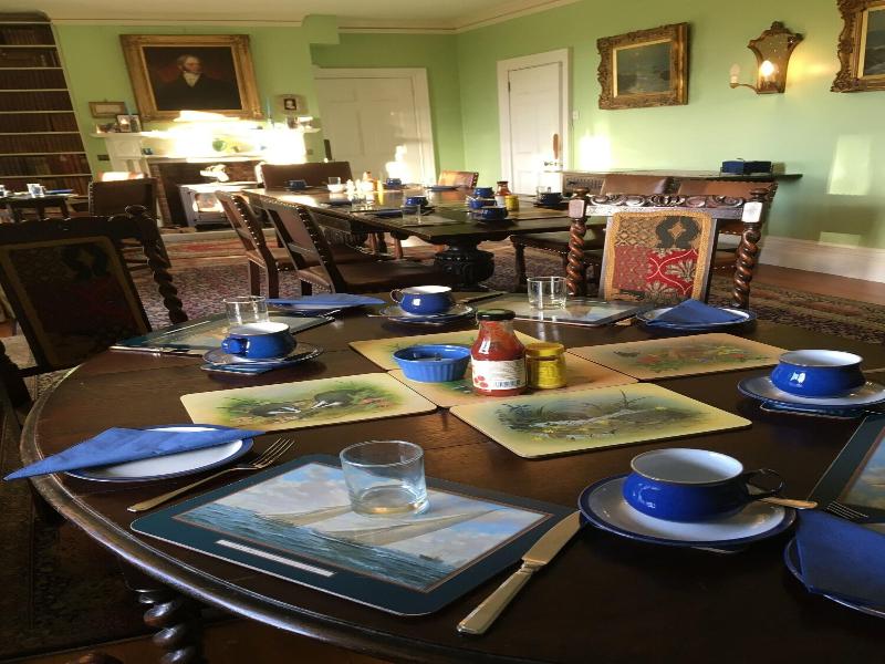 Lisle Combe image
