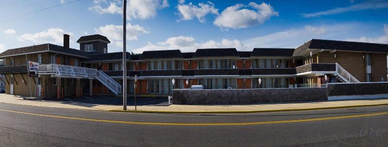 Charlroy Motel image