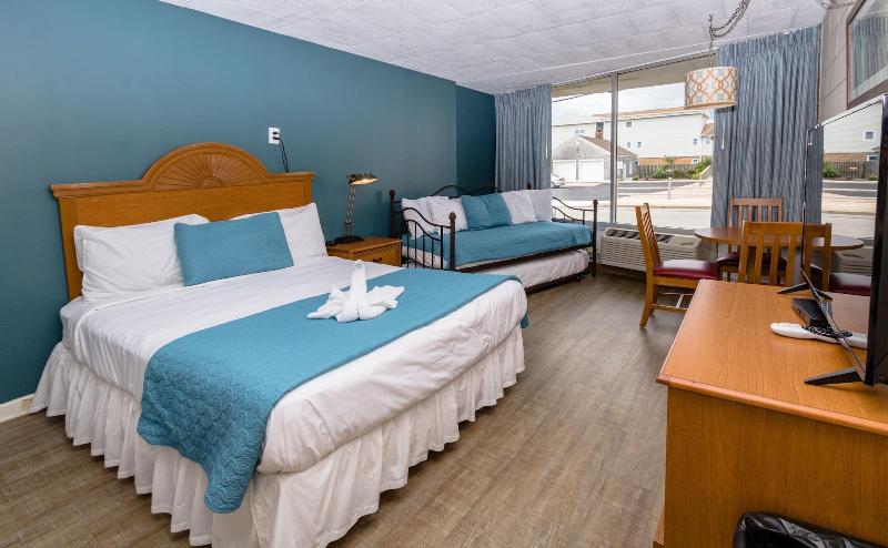 Charlroy Motel image