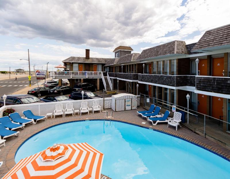 Charlroy Motel image