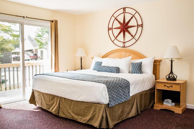 Capt.'s Inn & Suites image