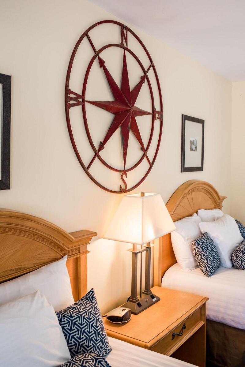 Capt.'s Inn & Suites image